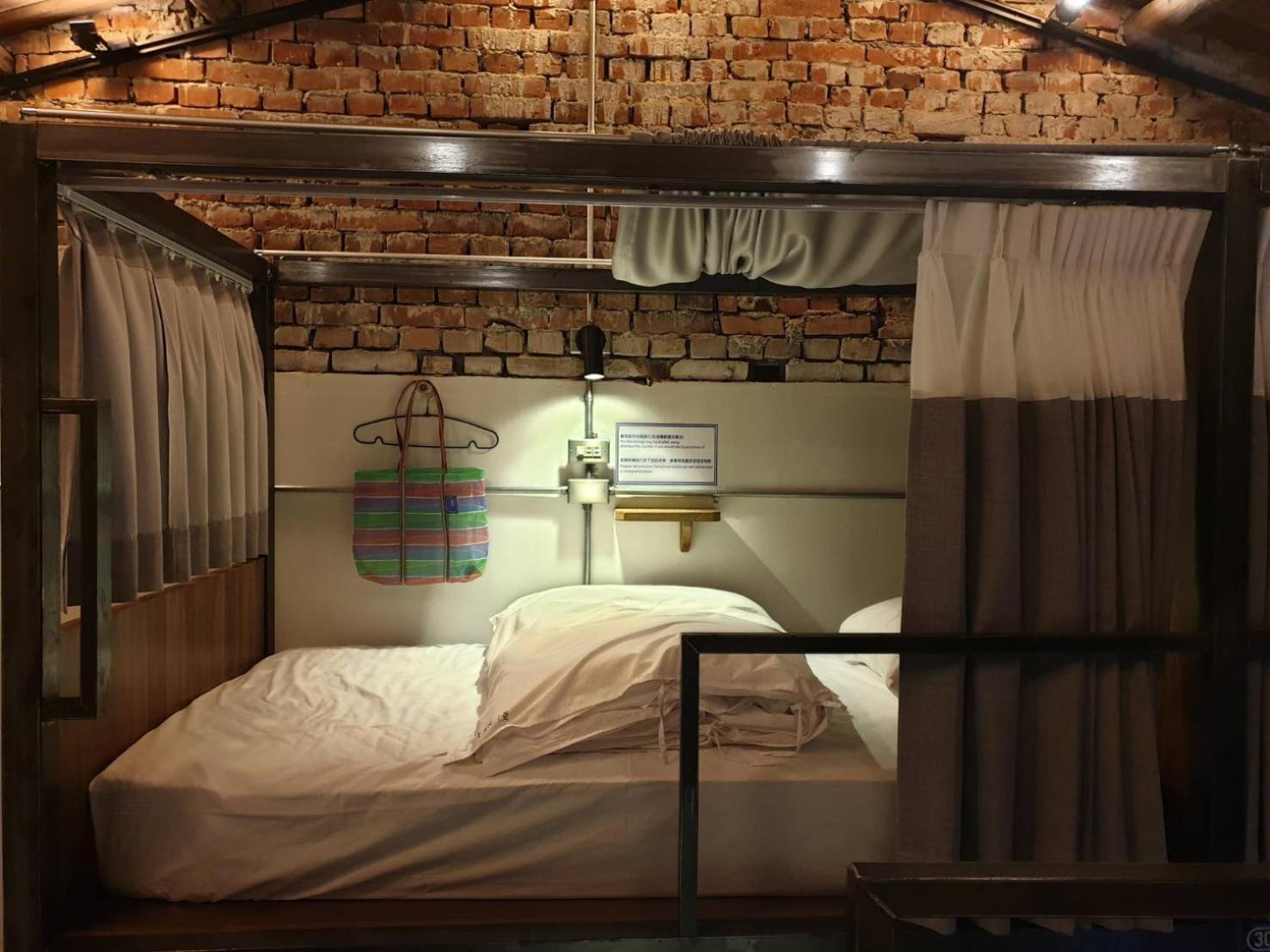158 Hostel Tainan Exterior foto